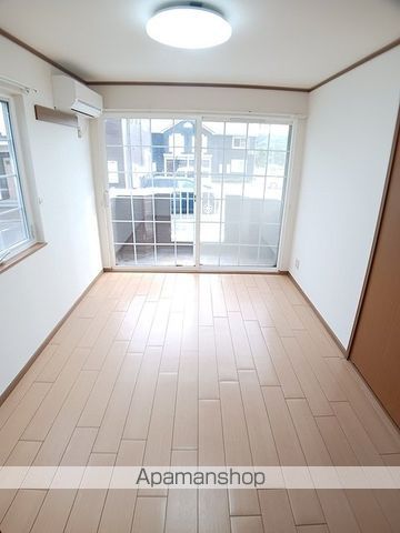 MERUROSE Iの内装写真