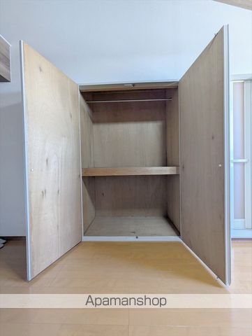 ヴィラ鶴新田 弐番館の内装写真