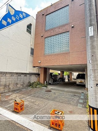 エクシーブ西国立[1K/24.94m2]の駐車場