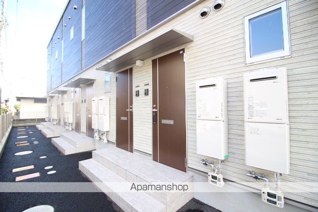 Eslead HOUSENの玄関写真