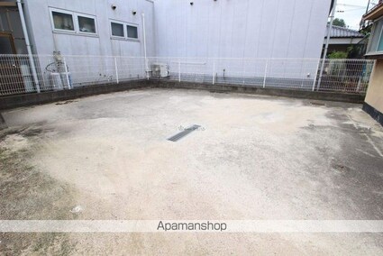 広島県尾道市向東町[3DK/43.2m2]の駐車場