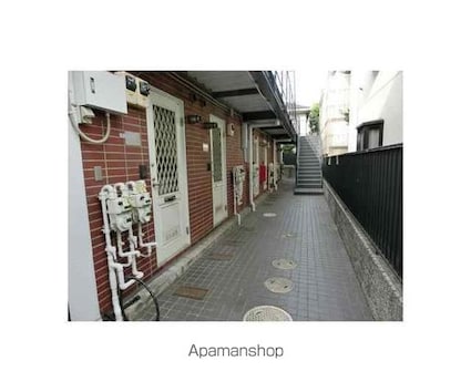 エステート五本木[1K/16.2m2]のエントランス