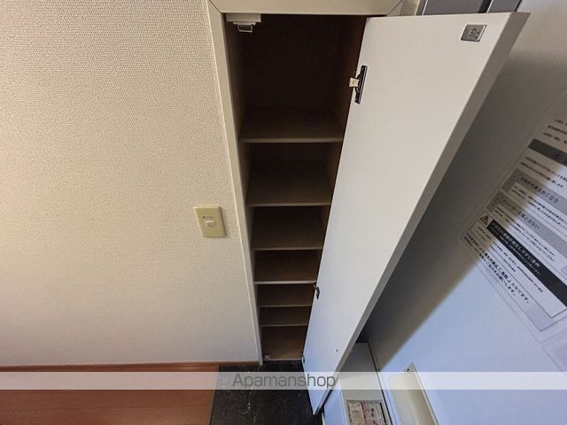 レオパレスフローラIVの内装写真