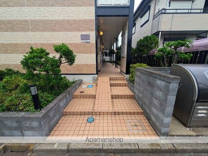レオパレスハーティハイツ[1K/22.35m2]のエントランス