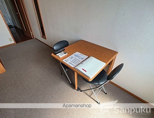 レオパレスメゾン枝松の内装写真