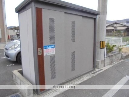 香川県高松市国分寺町新居[1LDK/46.94m2]の共用部1