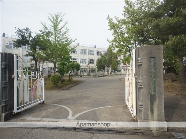 サイニーアIIの周辺写真