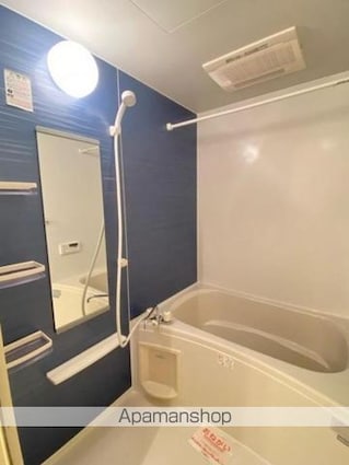 ベル・メゾン鶴市Ｂ[2LDK/57.58m2]のバス