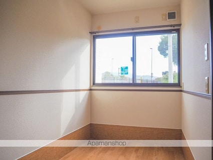 ＬＯＴＵＳ　ＣＯＵＲＴ[2K/32.8m2]の内装2