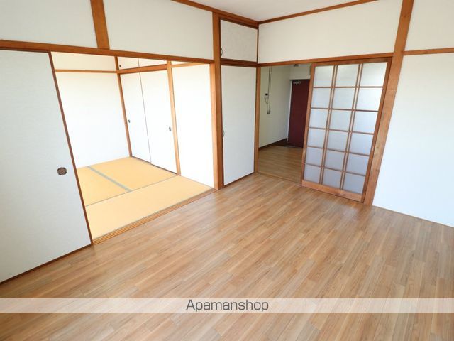 楠ヶ台荘の内装写真