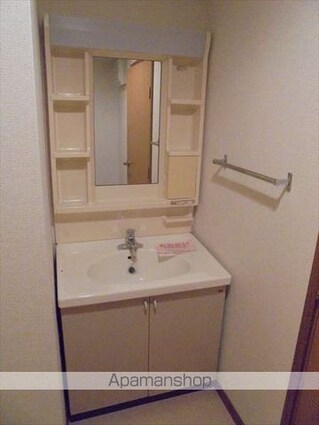 和歌山県和歌山市西庄[2LDK/63.3m2]の洗面所