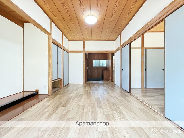 高松琴平電鉄志度線 原駅 徒歩9分 2階建 築47年の内装写真