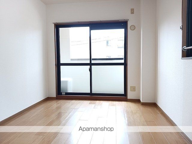 ニューポート磯原の内装写真