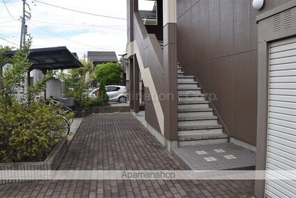 パラシオン八王子[1LDK/44.88m2]のエントランス