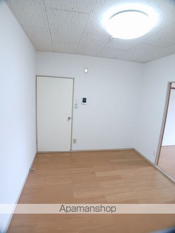 ニューマリッチ沖本の内装写真