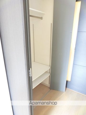 ADEN SAKAUSUJIH0NMACHIの内装写真