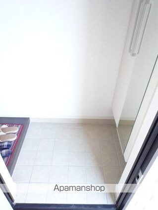 東京都福生市加美平１丁目[1R/35.58m2]の玄関