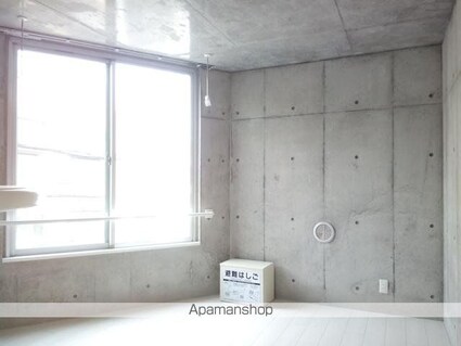 ジュメイラ世田谷[1R/20.95m2]のリビング・居間