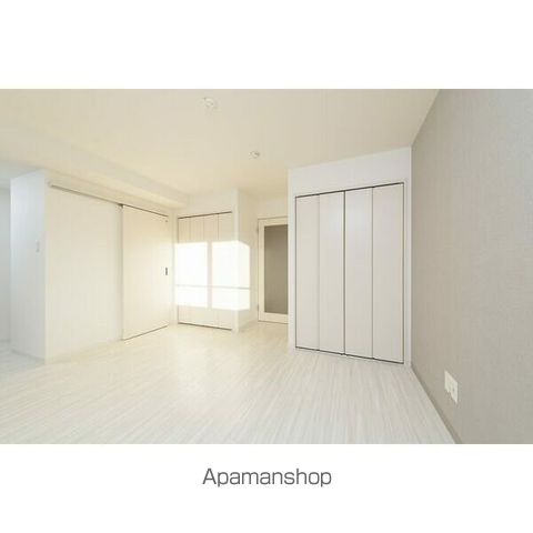 FLOS PROVAの内装写真