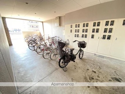 香川県高松市今里町２丁目[2LDK/78.12m2]の共用部2