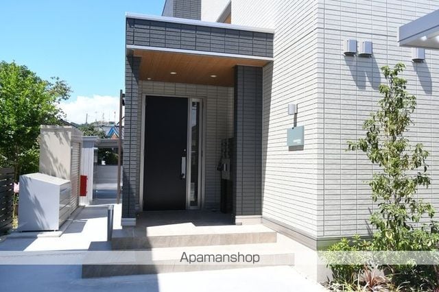 アッシュルーム36の玄関写真