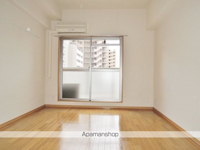 モノロカーレ江坂の内装写真