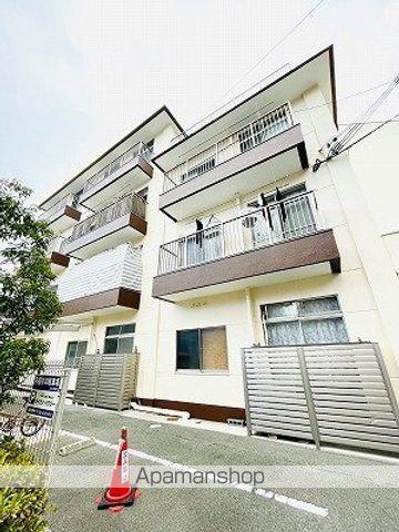 宝マンションの外観写真