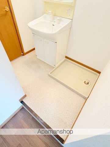 コンフォール湖北の内装写真