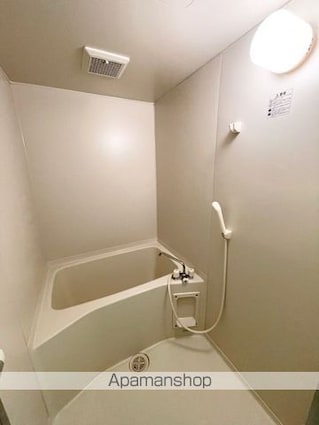 滋賀県大津市京町１丁目[1K/30.01m2]のバス