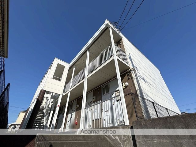 レオパレスクレストの外観写真