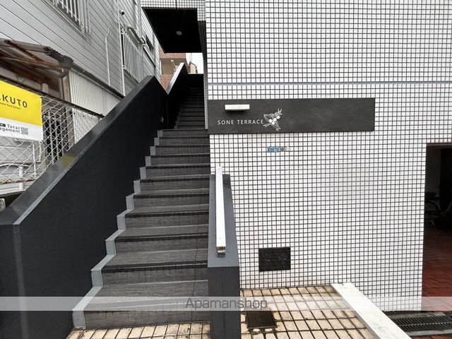 SONE TERRACEの玄関写真