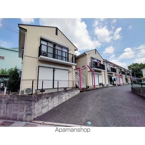 プルーニハイツ A棟の外観写真