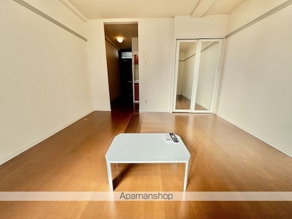 レオパレスアロー[1K/26.49m2]のリビング・居間1