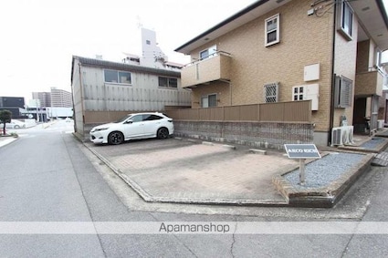 アルコリッチ[1LDK/40.12m2]の駐車場