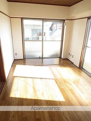 クロノス弥栄の内装写真