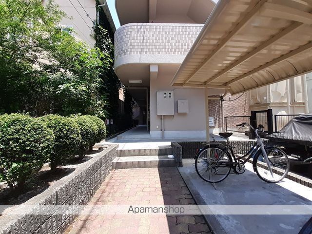 ハピネス八筋の玄関写真