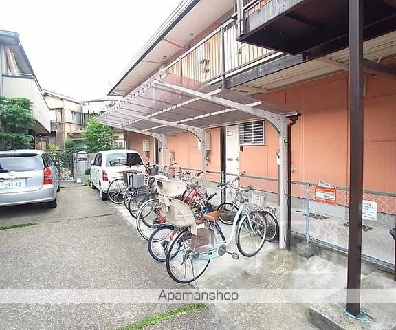 ドミール北山の玄関写真
