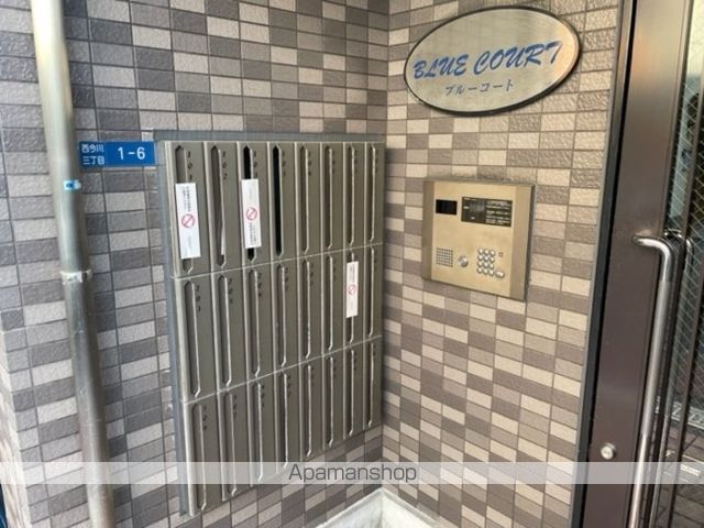 ブルーコートの玄関写真
