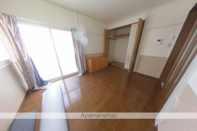 プラグイン関屋大川前の内装写真