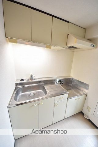 フォーシーズンIIの内装写真
