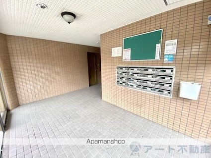 アドラーブル道後[3LDK/75m2]のエントランス2
