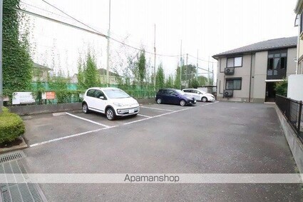 フォレスト[2LDK/54.81m2]の駐車場1