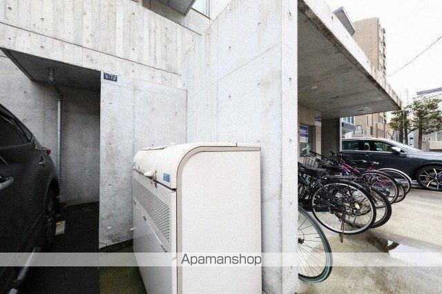 ラヴェーラ円山鳥居前の外観写真