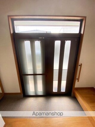 香川町川東上Ｓ邸[3K/74.32m2]の玄関