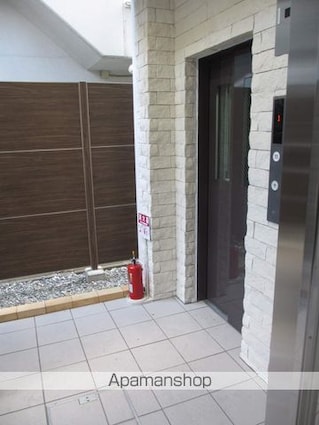 緑３丁目マンション[2LDK/49.54m2]のロビー