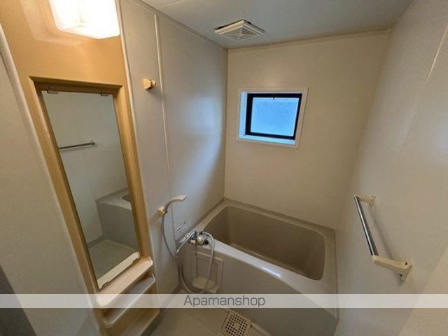 ハイカムール白銀A棟の内装写真