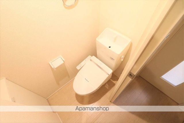 レオネクストファーストクラスの内装写真