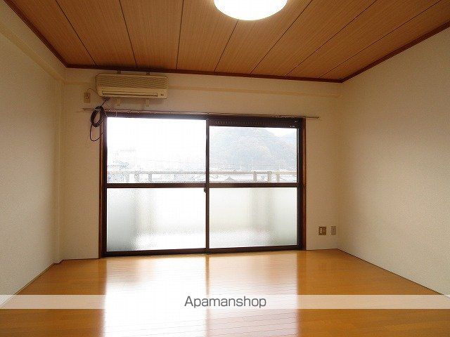 アーバンコート河内町の内装写真