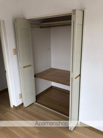 パークヒルズ小郡B棟の内装写真