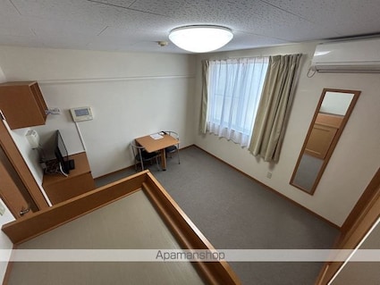 レオパレス四郎丸[1K/26.08m2]のリビング・居間1